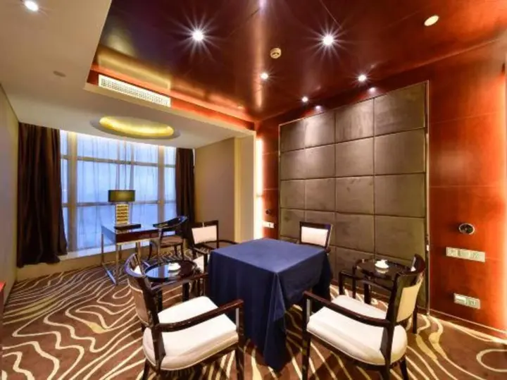 Наньтун: Tiannan Grand Hotel