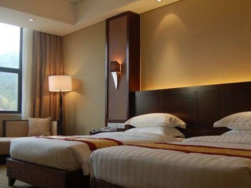 Лунъянь: Longyan Capital International Hot Spring Resort