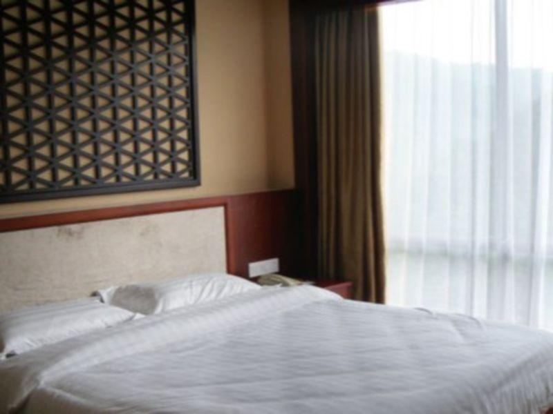 Лунъянь: Longyan Capital International Hot Spring Resort
