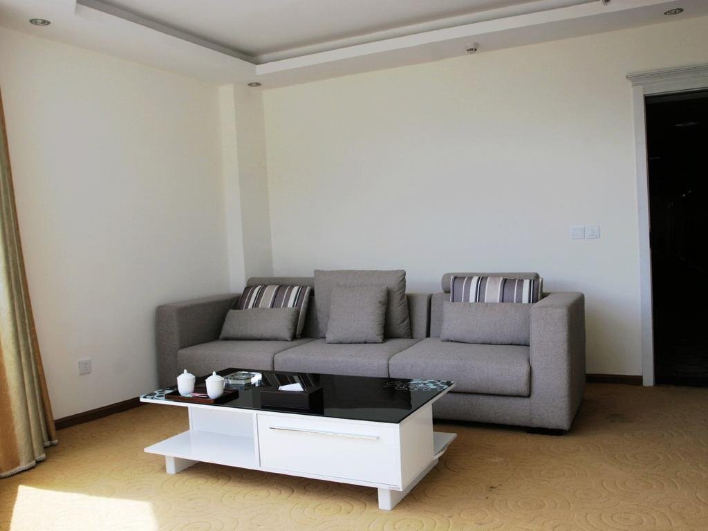 Шангри-Ла: Wuyue Scenic Area Hotel
