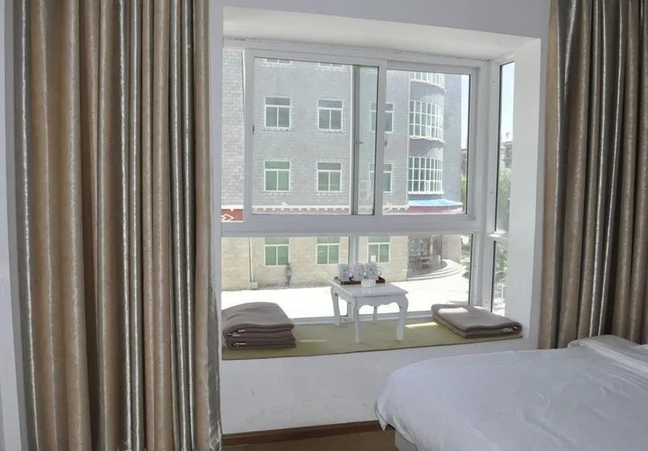 Шангри-Ла: Wuyue Scenic Area Hotel