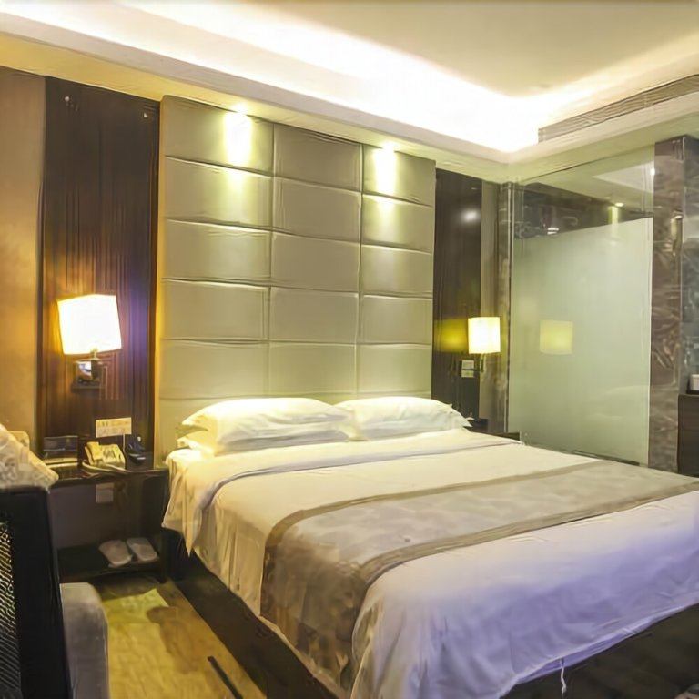 Чжуншань: Qinyuan Hotel