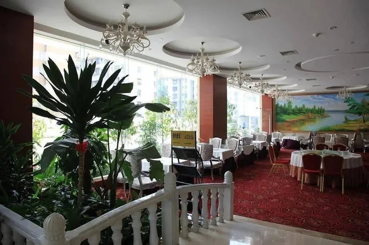 Наньнин: Li Tai International Hotel