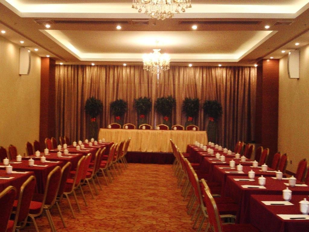 Наньнин: Li Tai International Hotel