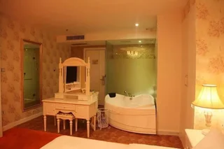 Наньнин: Li Tai International Hotel