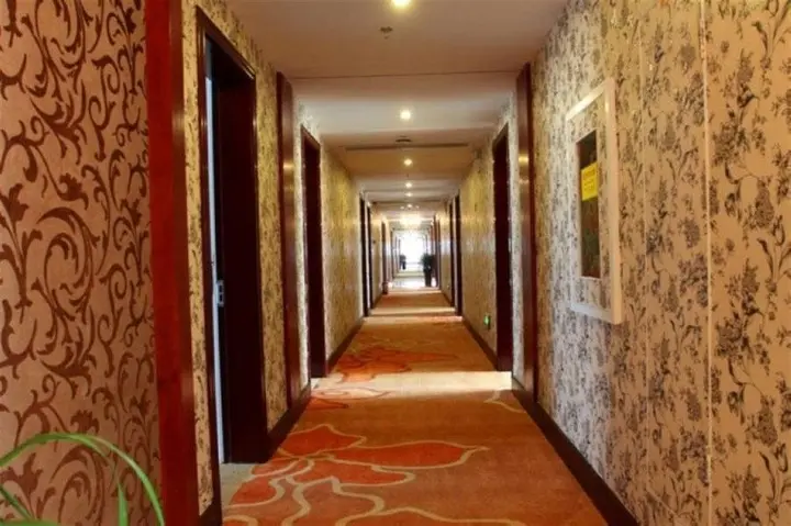 Наньнин: Li Tai International Hotel
