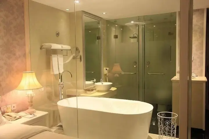 Наньнин: Li Tai International Hotel