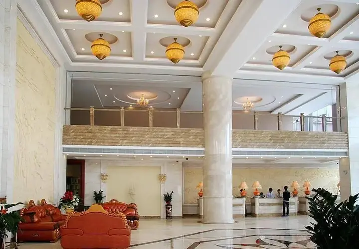 Наньнин: Li Tai International Hotel