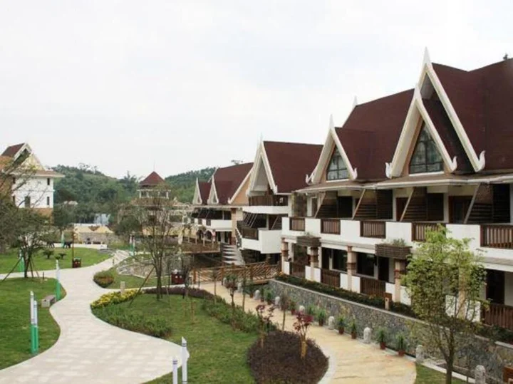 Чунцин: River & Holiday Hotel