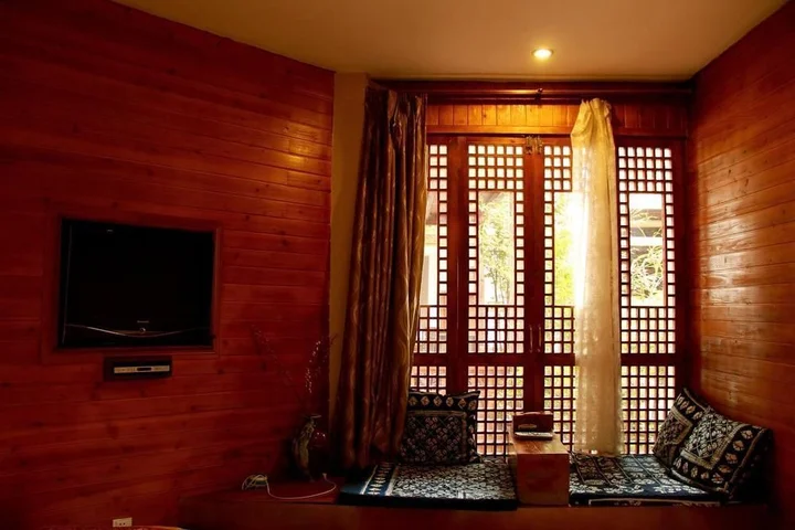 Лицзян: Lijiang V12 Inn