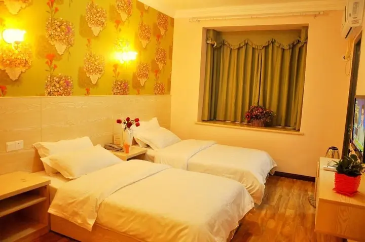 Чжанцзяцзе: Zhangjiajie Weigongguan Chain Hotel Yongding Branch