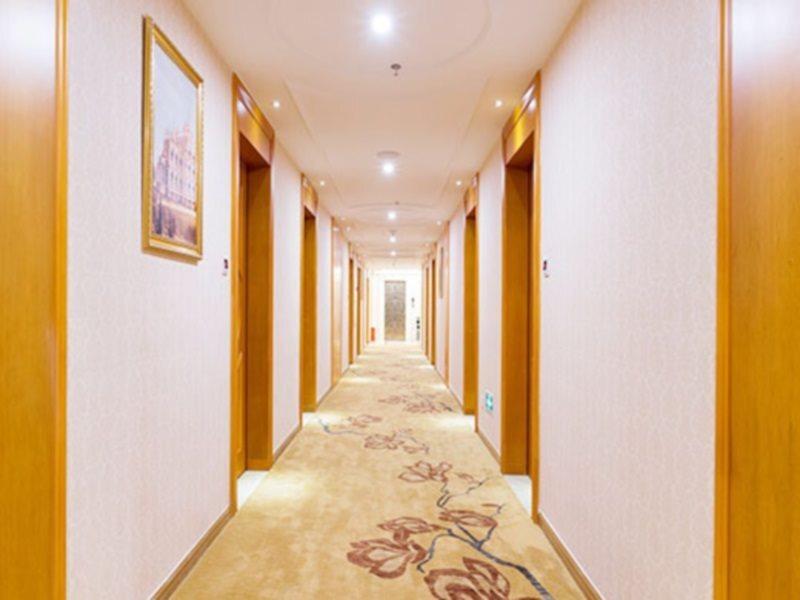 Гуанчжоу: Vienna Hotel Guangzhou Songnan