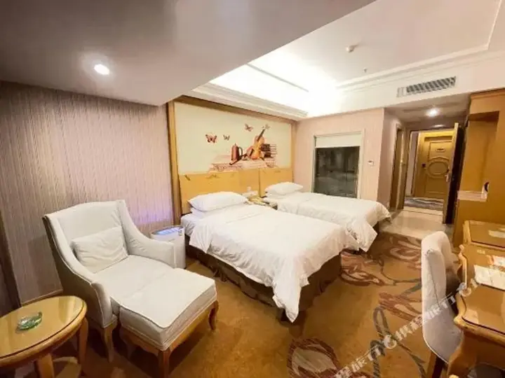 Дунгуань: Vienna Hotel Dongguan Shatian Humen Port