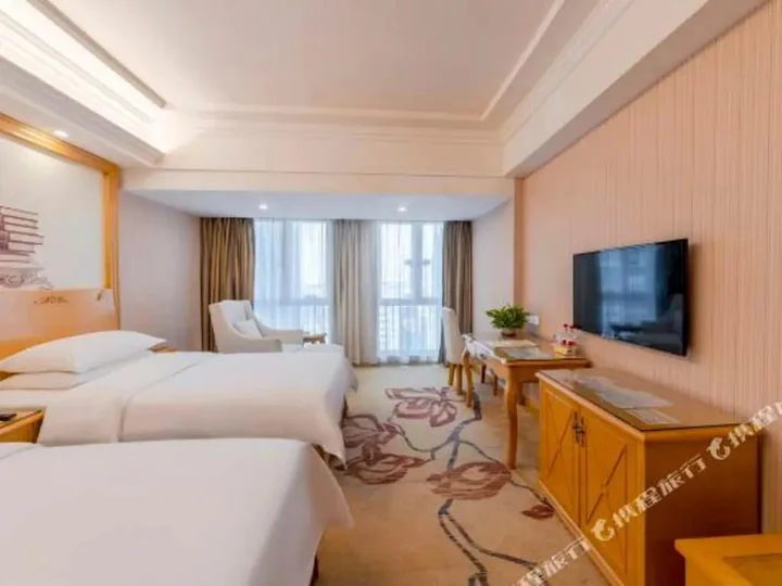 Дунгуань: Vienna Hotel Dongguan Shatian Humen Port