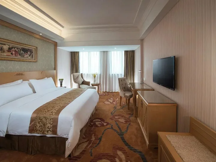 Дунгуань: Vienna Hotel Dongguan Shatian Humen Port