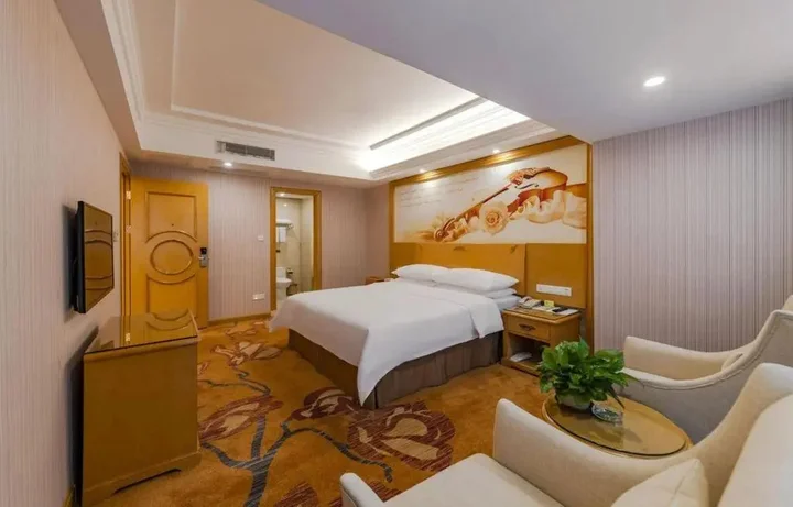 Дунгуань: Vienna Hotel Dongguan Shatian Humen Port
