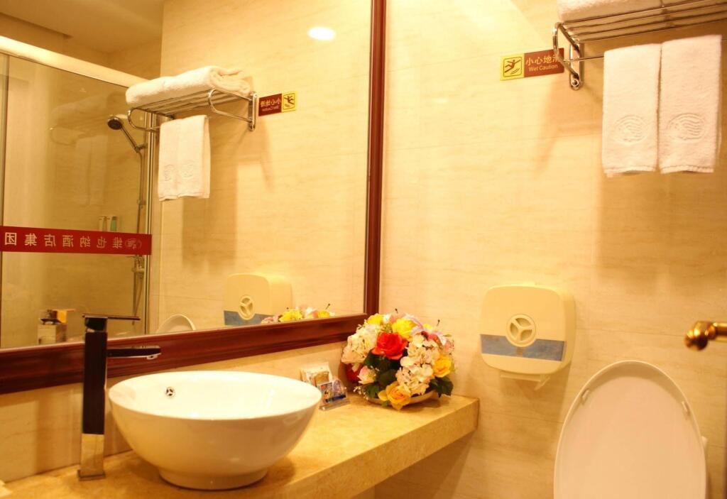 Шэньчжэнь: Vienna Hotel Shenzhen Haiwan