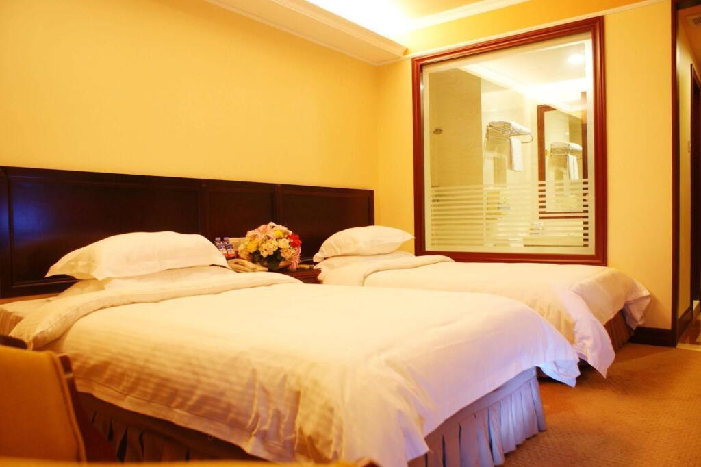 Шэньчжэнь: Vienna Hotel Shenzhen Haiwan