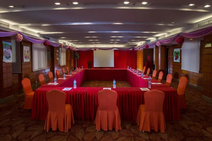 Шэньчжэнь: Vienna Hotel Shenzhen Haiwan