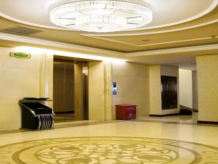 Гуйлинь: Vienna Hotel Guangxi Guilin North High-Speed Railway Station