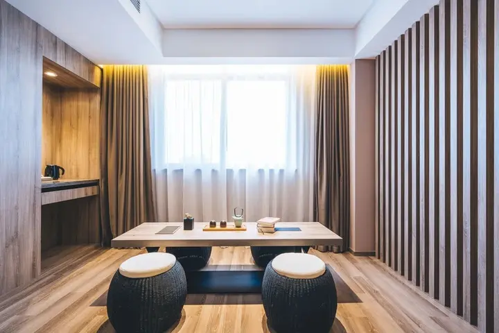 Гуйлинь: Vienna Hotel Guangxi Guilin North High-Speed Railway Station