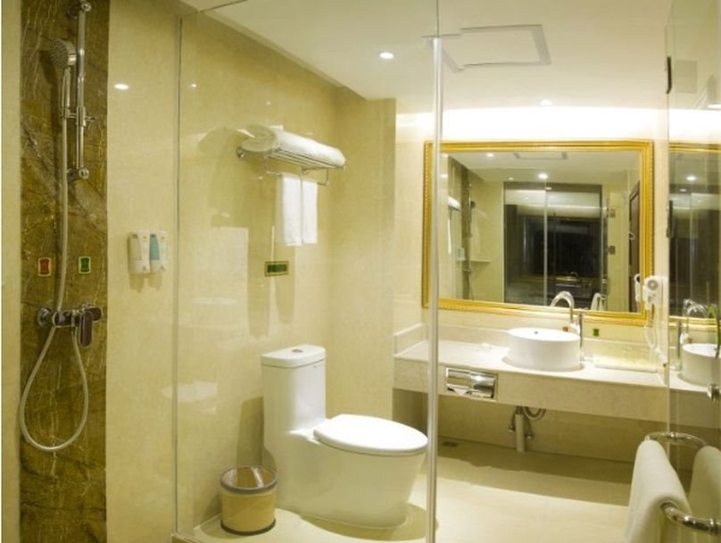 Гуйлинь: Vienna Hotel Guangxi Guilin North High-Speed Railway Station
