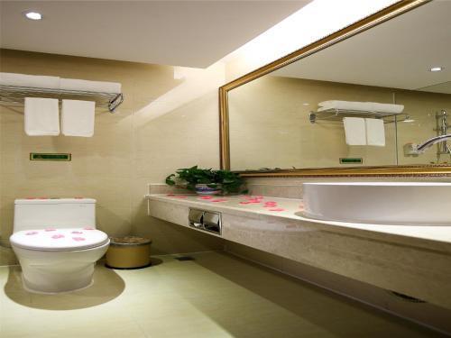 Шэньчжэнь: Vienna Hotel Shawan