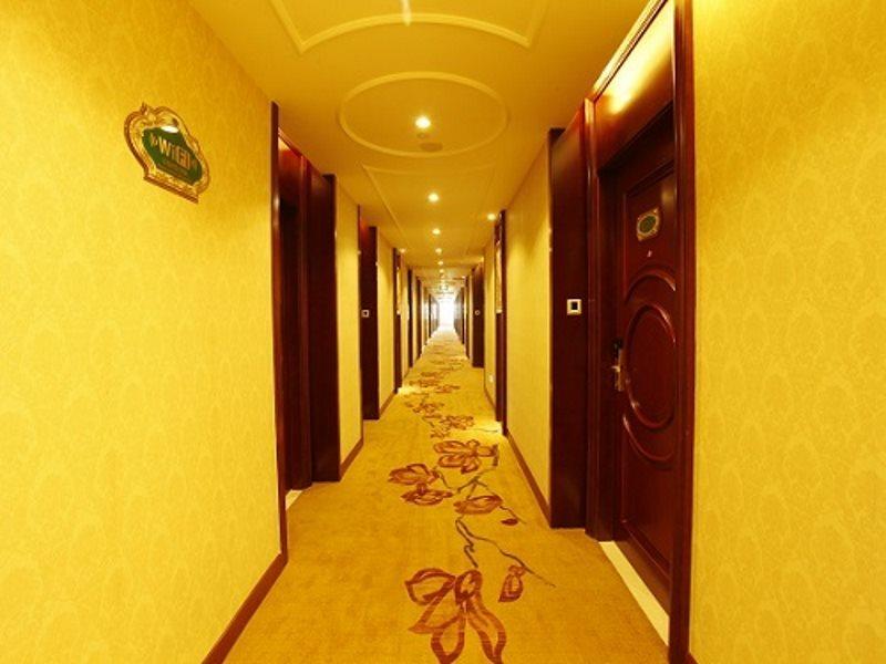 Нанкин: Vienna Hotel Jiangsu Nanjing Baijiahu Ximenzi Branch