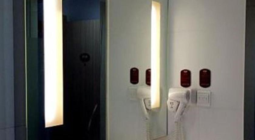 Ханчжоу: Elan Hotel Hangzhou Sanliting