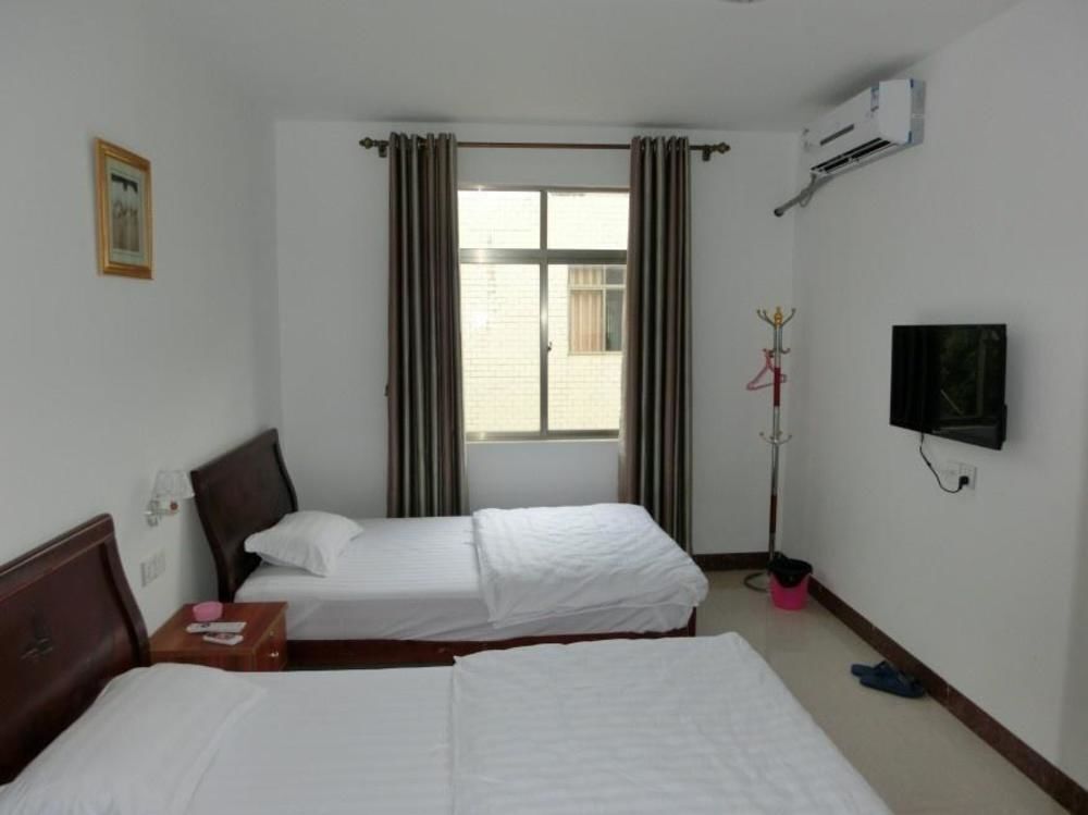 Бэйхай: Memory in the Bottle Inn (Weizhou Island Dishui Danping)