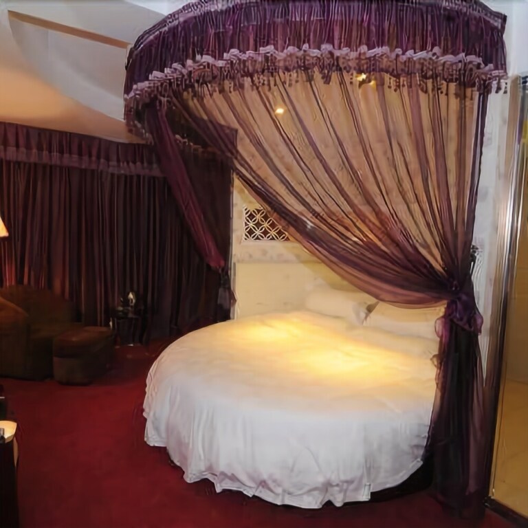 Вэйнань: Huashan Ziyuan Hotel