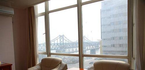 Даньдун: Dandong Puli Hotel