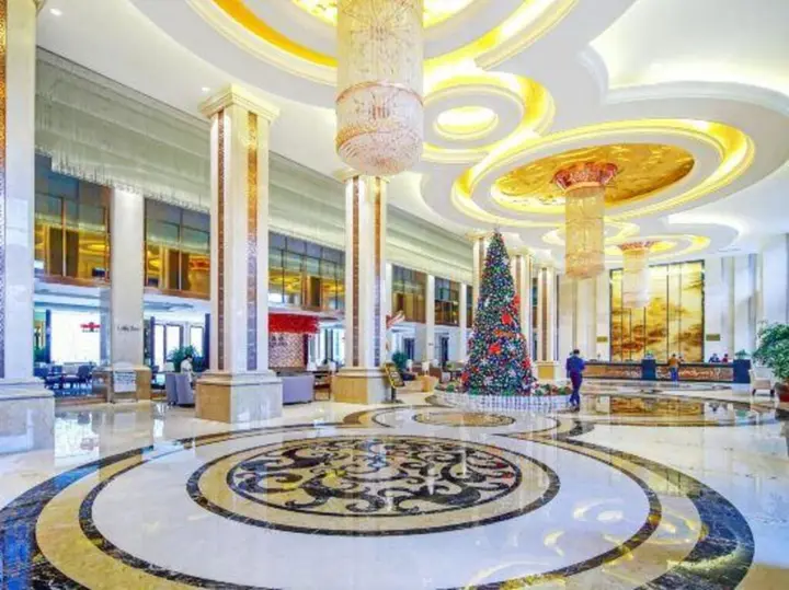 Лунъянь: Yongding Tianzi Hot Spring Holiday Resort Longbowan Hotel