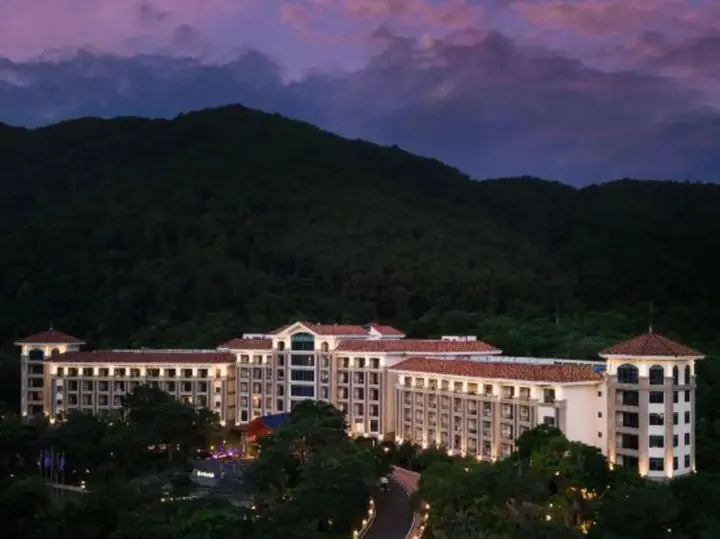 Лунъянь: Yongding Tianzi Hot Spring Holiday Resort Longbowan Hotel