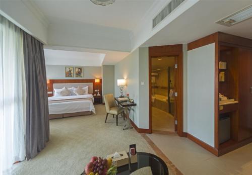 Чжуншань: Zhongshan Jiayue Holiday Hotel
