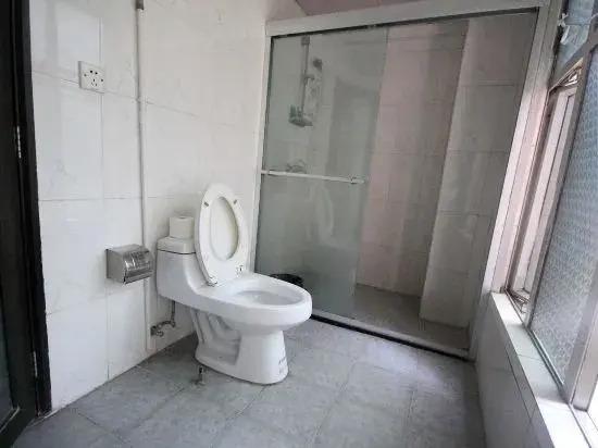 Чжуншань: Junjue Hotel