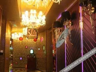 Чжуншань: Zhongshan Haolong Business Hotel