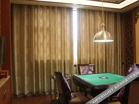 Чжуншань: Zhongshan Haolong Business Hotel