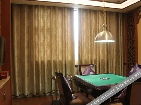 Чжуншань: Zhongshan Haolong Business Hotel