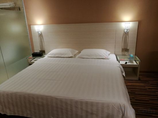 Чжуншань: Xingji Business Hotel West Sun Wen Road Pedestrian Street