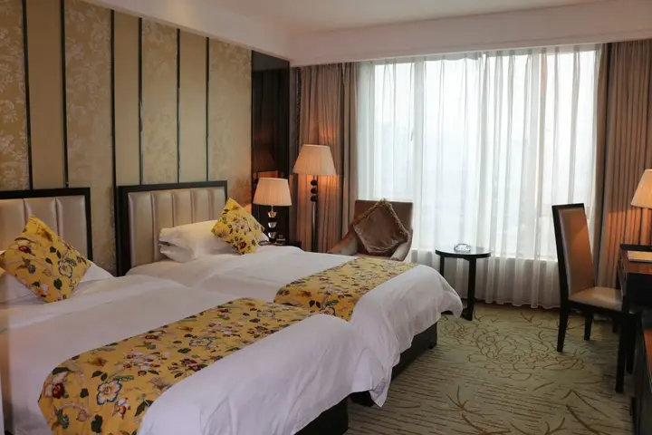 Чжуншань: Sky Line Hotel