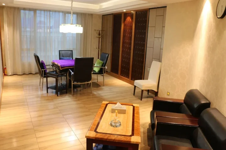 Чжуншань: Sky Line Hotel