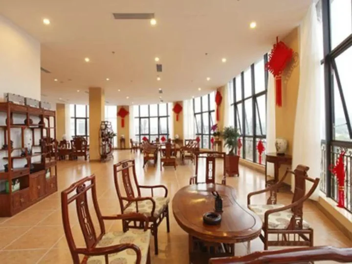 Цзеян: Uchoice Hotel