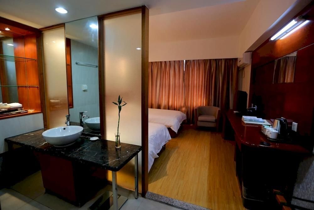 Вэйнань: Jingyuan Hotel - Huayin