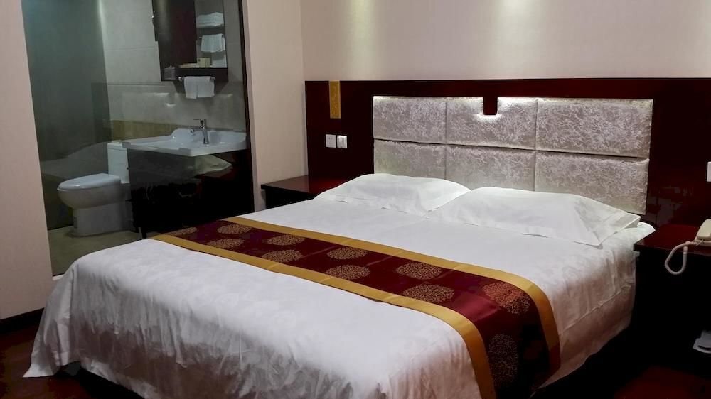 Вэйнань: Jingyuan Hotel - Huayin