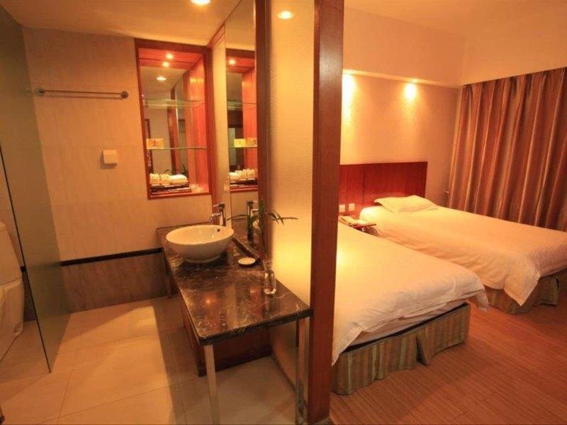 Вэйнань: Jingyuan Hotel - Huayin