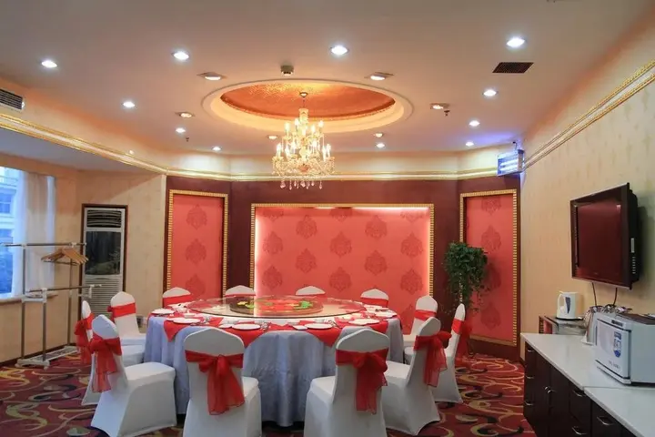 Синьян: Shihe Hotel Xinyang