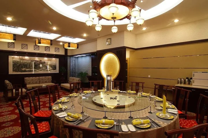 Синьян: Shihe Hotel Xinyang