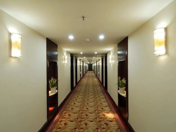 Синьян: Shihe Hotel Xinyang