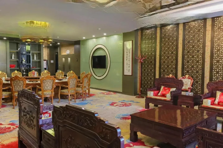 Цзиньчжун: Gold Harbour Holiday Hotel